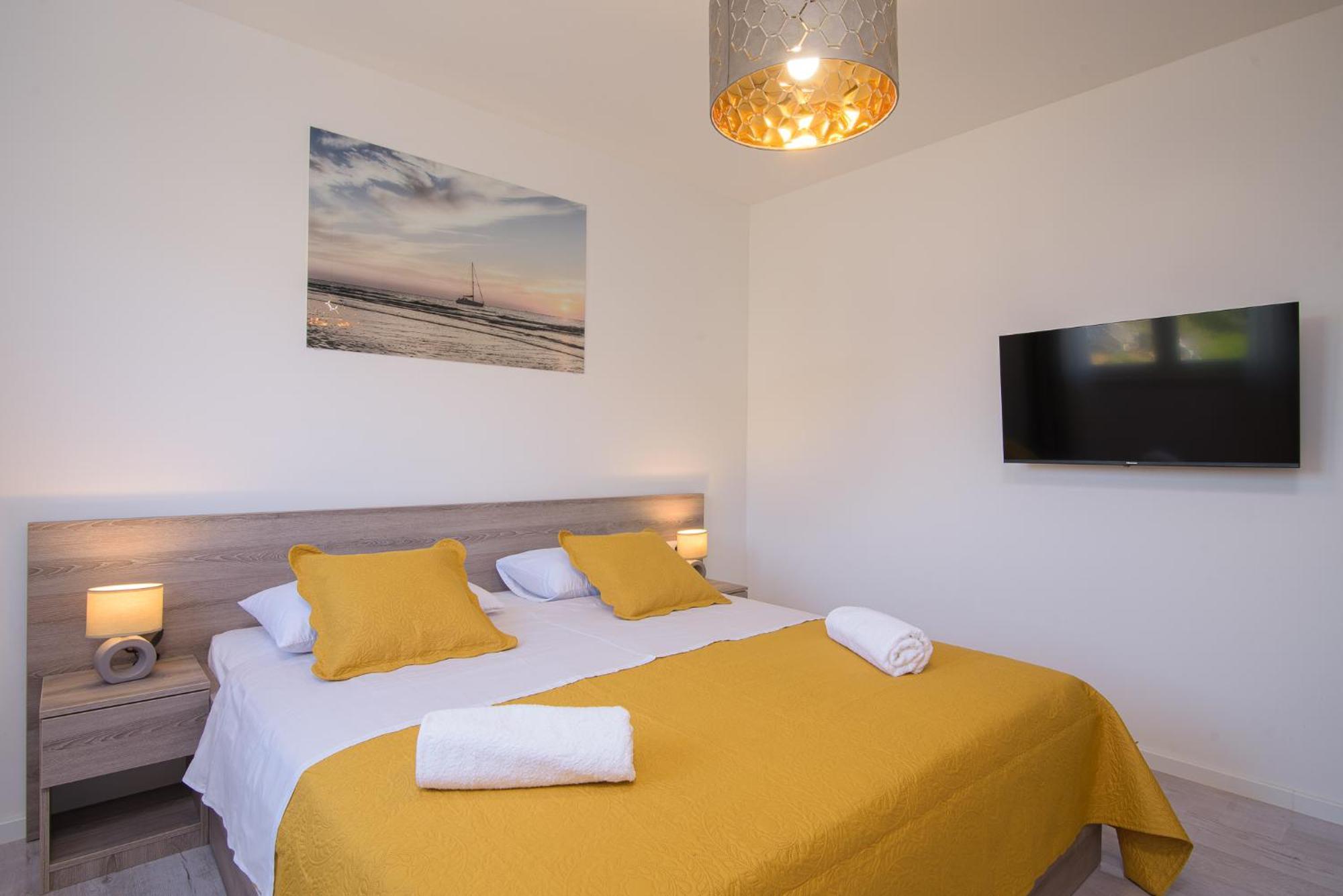 Villa Barbara & Zoran With Free Parking And Heated Swimming Pool 希杰·弗朗吉卡 外观 照片