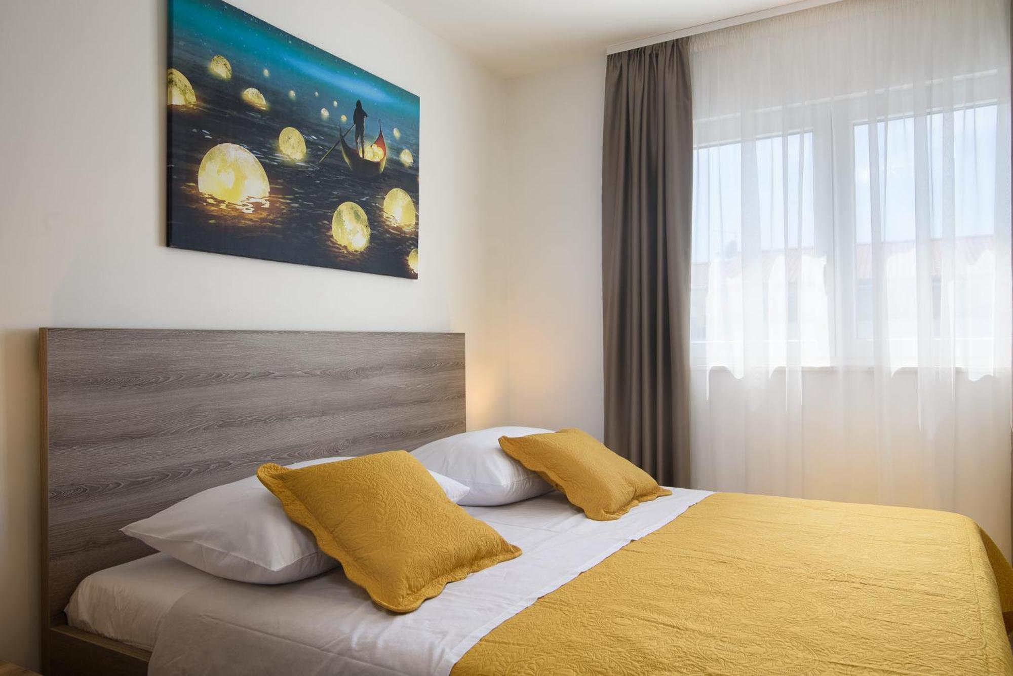 Villa Barbara & Zoran With Free Parking And Heated Swimming Pool 希杰·弗朗吉卡 外观 照片