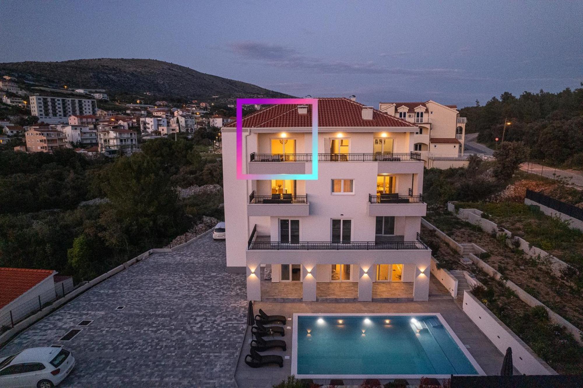 Villa Barbara & Zoran With Free Parking And Heated Swimming Pool 希杰·弗朗吉卡 外观 照片